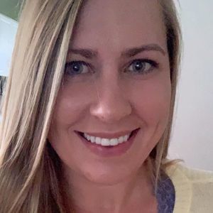 Meet your Posher, Carrie